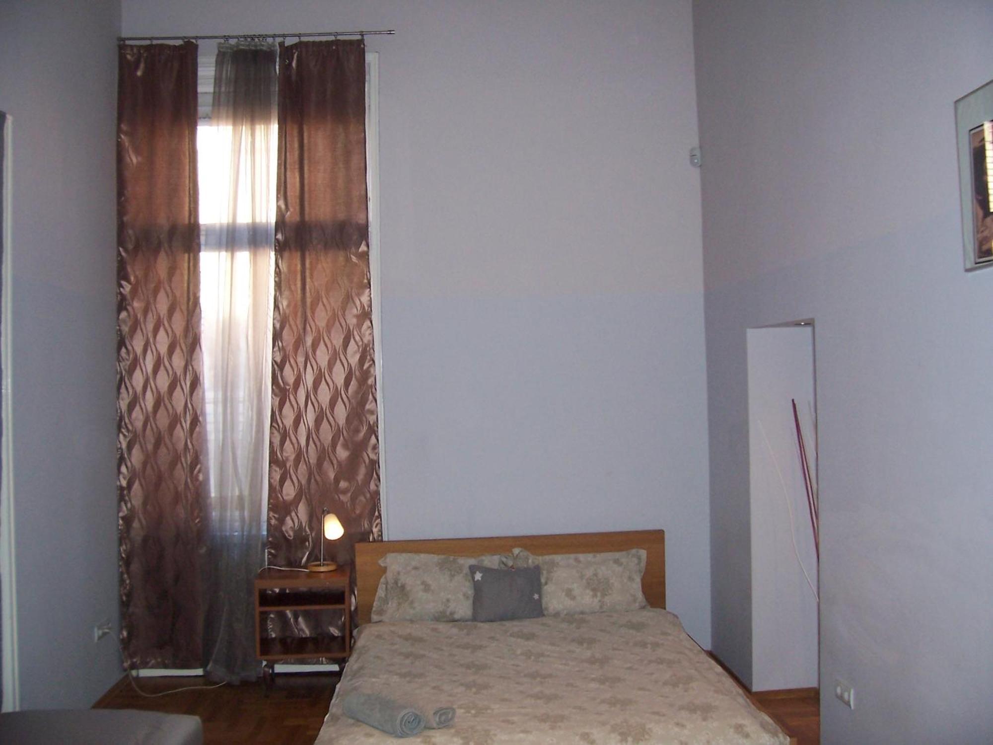 T & E Apartment Budapest Eksteriør billede